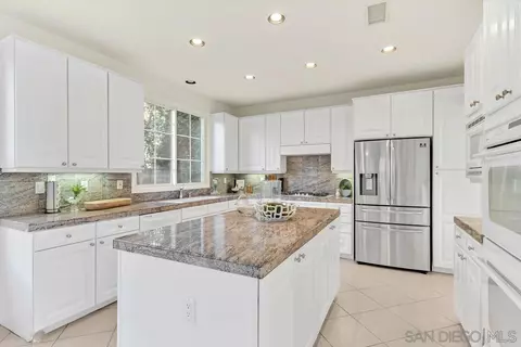Kitchen - 1374 Caminito Balada, La Jolla, CA 92037 photo 1 of 2