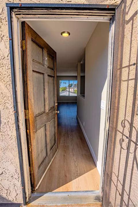 Entry Way - 634 8th St #17, Imperial Beach, CA 91932 photo 1 of 2