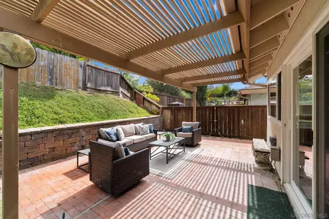111 Little Oaks Rd, Encinitas, CA 92024 photo 14