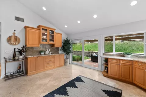 111 Little Oaks Rd, Encinitas, CA 92024 photo 11