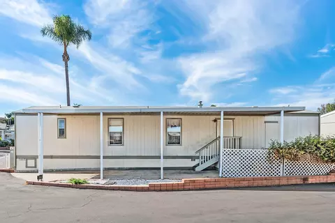 245 W Bobier Dr #56, Vista, CA 92083
