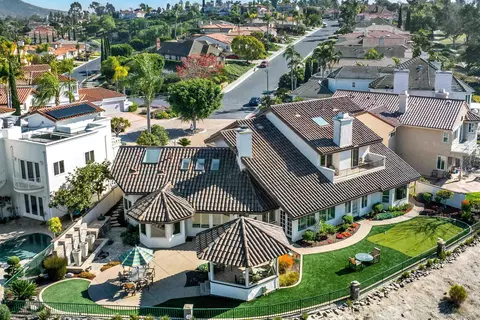 12201 Fairway Pointe Row, San Diego, CA 92128