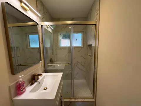Bath - 2441 Gladiola Dr, Campo, CA 91906 photo 1 of 2