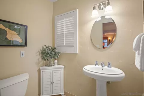 420 H Ave, Coronado, CA 92118 photo 21