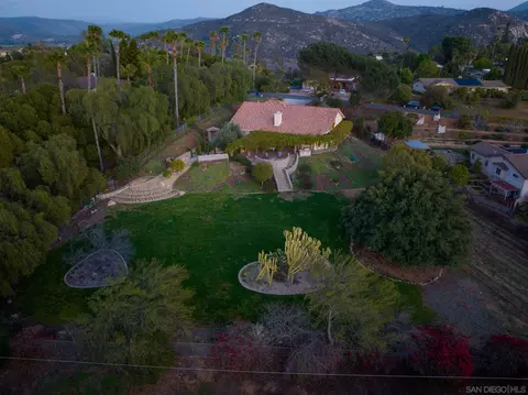 Exterior - 2610 Sunset Hls, Escondido, CA 92025 photo 26 of 29