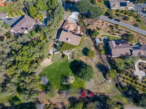 View/Area - 2610 Sunset Hls, Escondido, CA 92025 photo 10 of 12
