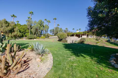 Exterior - 2610 Sunset Hls, Escondido, CA 92025 photo 13 of 29