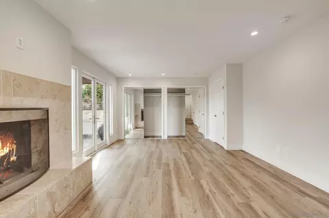 8101 Prestwick Dr, La Jolla, CA 92037 photo 28
