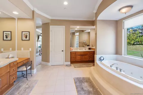 15034 Huntington Gate Dr, Poway, CA 92064 photo 39