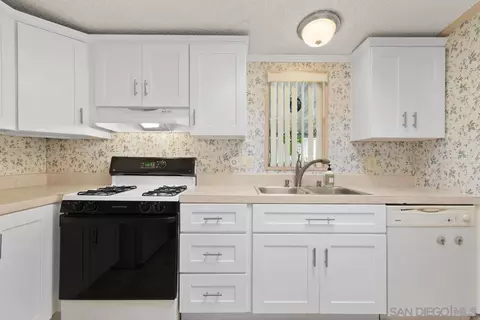8301 Mission Gorge Rpad #152, Santee, CA 92071 photo 12