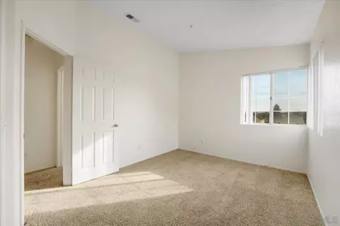 9704 Avenida Ricardo, Spring Valley, CA 91977 photo 28