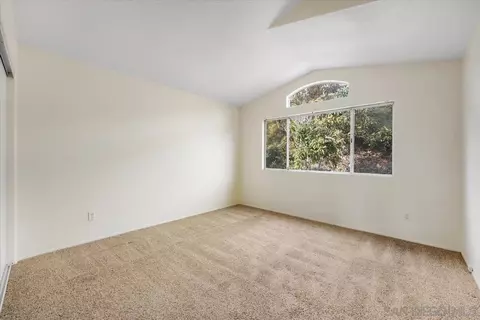 9704 Avenida Ricardo, Spring Valley, CA 91977 photo 16