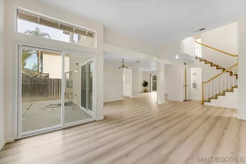 9704 Avenida Ricardo, Spring Valley, CA 91977 photo 3