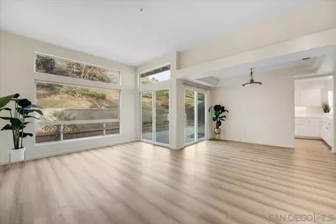 9704 Avenida Ricardo, Spring Valley, CA 91977 photo 4
