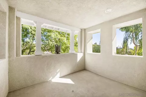 Exterior - 2087 Amparo Ct, Escondido, CA 92025 photo 4 of 12
