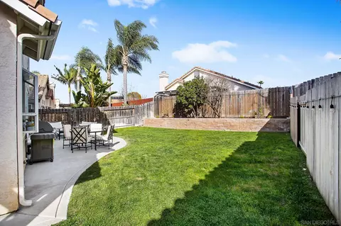 Exterior - 649 Mosaic Cir, Oceanside, CA 92057 photo 5 of 7