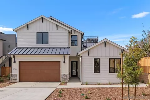 1744 Whaley St, Oceanside, CA 92054