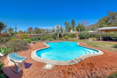 Exterior - 1346 Peppervilla Dr, El Cajon, CA 92021 photo 5 of 6