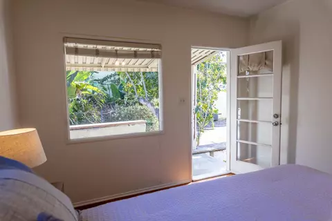Bedroom - 615 Nautilus St, La Jolla, CA 92037 photo 10 of 10