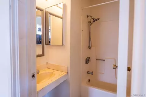 Bath - 615 Nautilus St, La Jolla, CA 92037 photo 1 of 3
