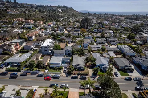 View/Area - 615 Nautilus St, La Jolla, CA 92037 photo 7 of 16