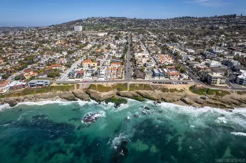 View/Area - 615 Nautilus St, La Jolla, CA 92037 photo 8 of 16