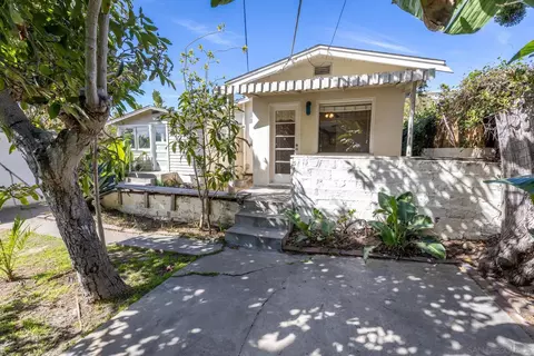 Exterior - 615 Nautilus St, La Jolla, CA 92037 photo 13 of 22