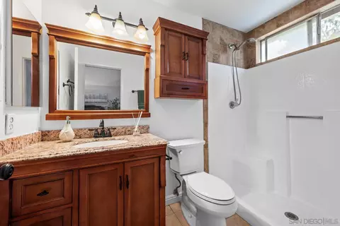 Bath - 39705 Creative Dr, Temecula, CA 92591 photo 2 of 2