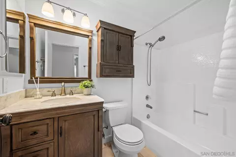 Bath - 39705 Creative Dr, Temecula, CA 92591 photo 1 of 2
