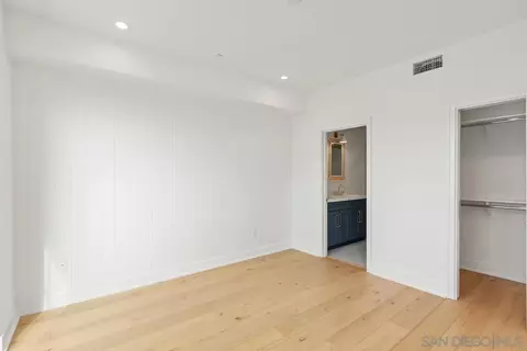 551 Orange Ave, Coronado, CA 92118 photo 14