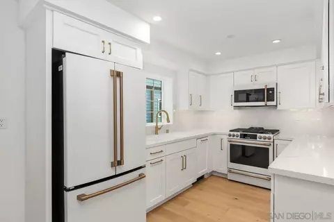 551 Orange Ave, Coronado, CA 92118 photo 10