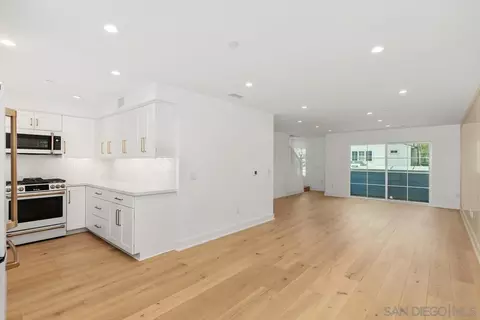 551 Orange Ave, Coronado, CA 92118 photo 11