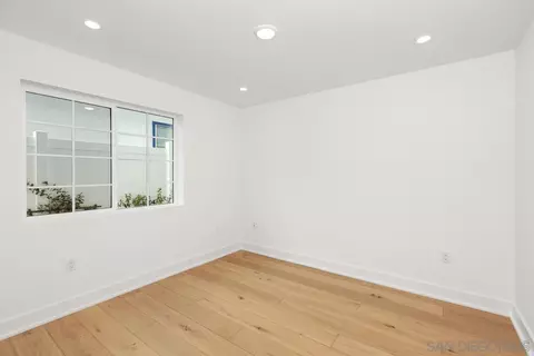 553 Orange Ave, Coronado, CA 92118 photo 5