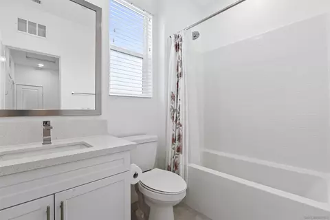Bath - 13220 Tarascan Dr #2, Poway, CA 92064 photo 2 of 4