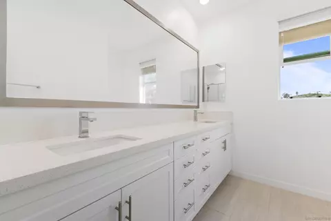 Bath - 13220 Tarascan Dr #2, Poway, CA 92064 photo 4 of 4