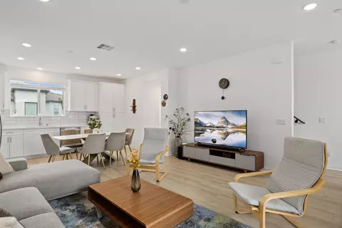 Living - 13220 Tarascan Dr #2, Poway, CA 92064 photo 3 of 4