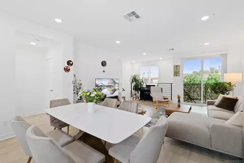 Dining - 13220 Tarascan Dr #2, Poway, CA 92064 photo 3 of 3
