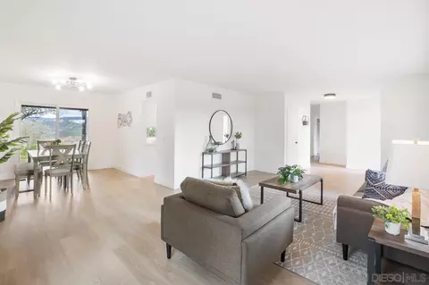 Living - 2640 Eltinge Dr, Alpine, CA 91901 photo 3 of 8