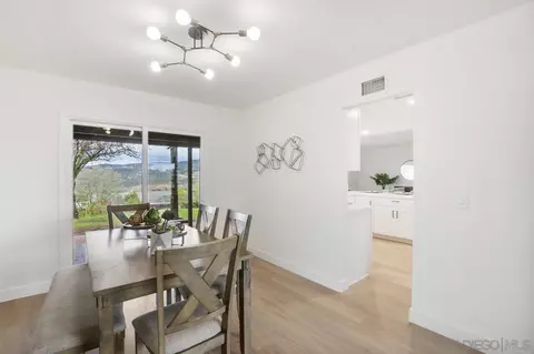 Dining - 2640 Eltinge Dr, Alpine, CA 91901 photo 1 of 2