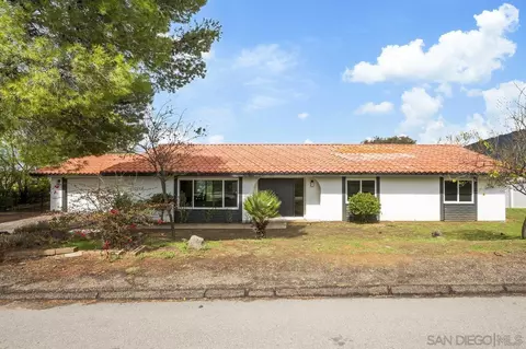 Exterior - 2640 Eltinge Dr, Alpine, CA 91901 photo 9 of 10