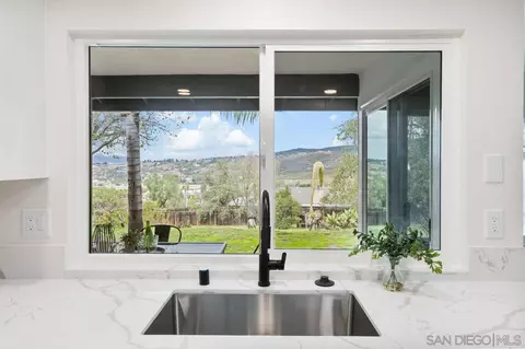 Kitchen - 2640 Eltinge Dr, Alpine, CA 91901 photo 3 of 6