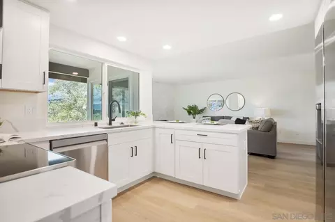 Kitchen - 2640 Eltinge Dr, Alpine, CA 91901 photo 6 of 6