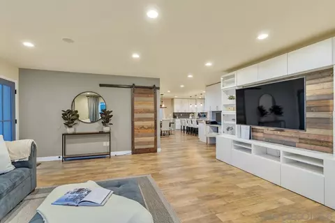 9709 Hinsdale St, Santee, CA 92071 photo 8