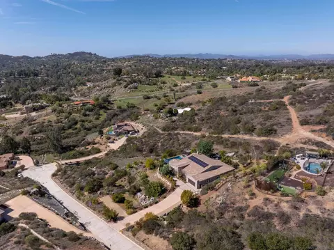 View/Area - 14516 Highcrest Ct, Poway, CA 92064 photo 12 of 16