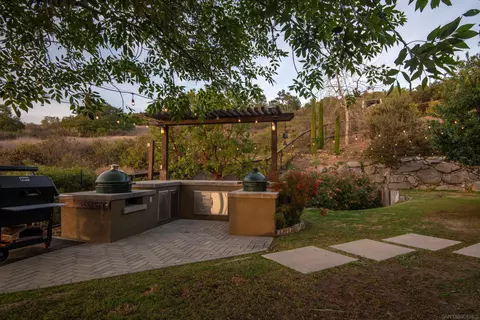 Exterior - 14516 Highcrest Ct, Poway, CA 92064 photo 5 of 16