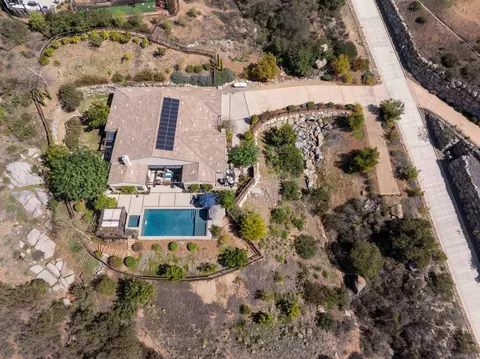 View/Area - 14516 Highcrest Ct, Poway, CA 92064 photo 6 of 16