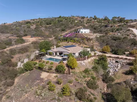 View/Area - 14516 Highcrest Ct, Poway, CA 92064 photo 10 of 16