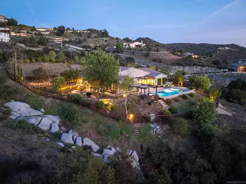 View/Area - 14516 Highcrest Ct, Poway, CA 92064 photo 1 of 16