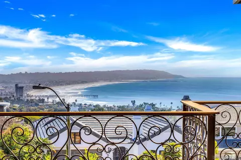 5791 La Jolla Corona Dr, La Jolla, CA 92037