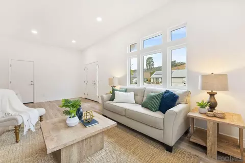 Living - 10552 Santana St, Santee, CA 92071 photo 4 of 5